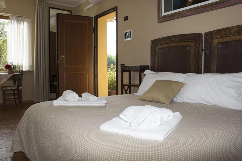 Agriturismo Scuderie Della Contea Sutri Exterior photo