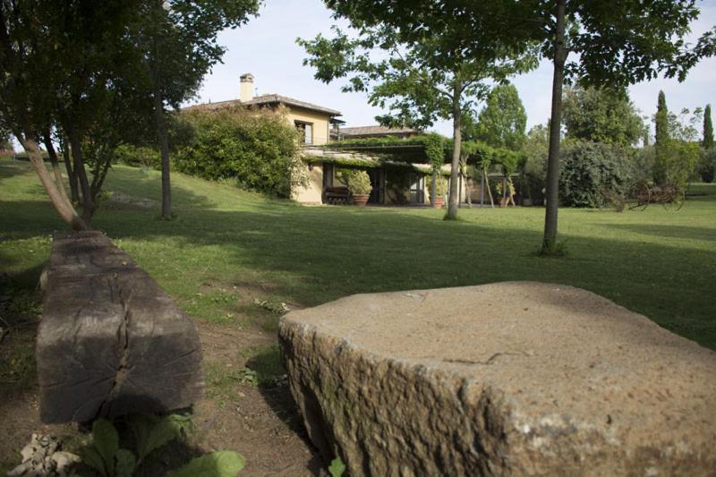 Agriturismo Scuderie Della Contea Sutri Exterior photo