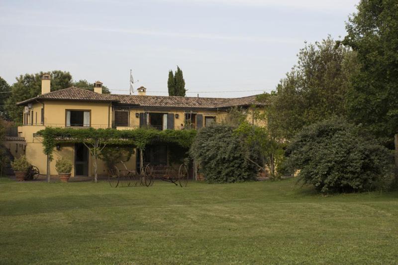 Agriturismo Scuderie Della Contea Sutri Exterior photo